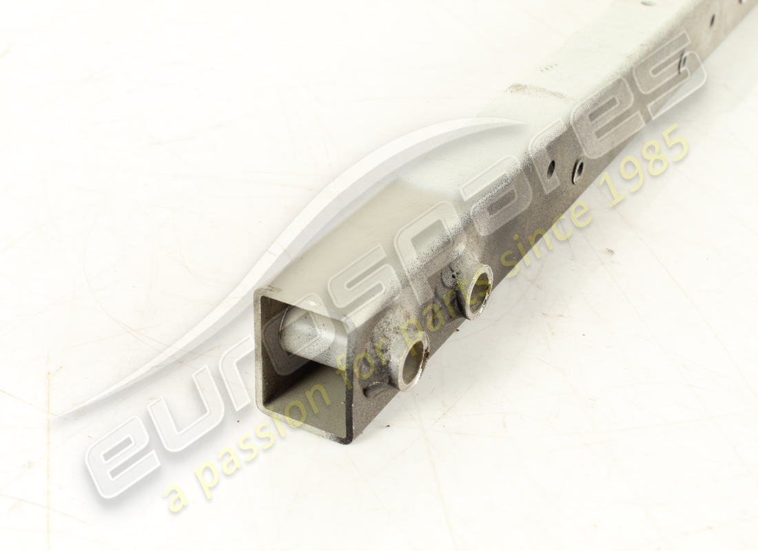 GEBRAUCHTES FERRARI RH INNENKASTENTEIL. TEILENUMMER 250076 (3) gebrauchtes ferrari rh innenkastenteil. teilenummer 250076 (3)