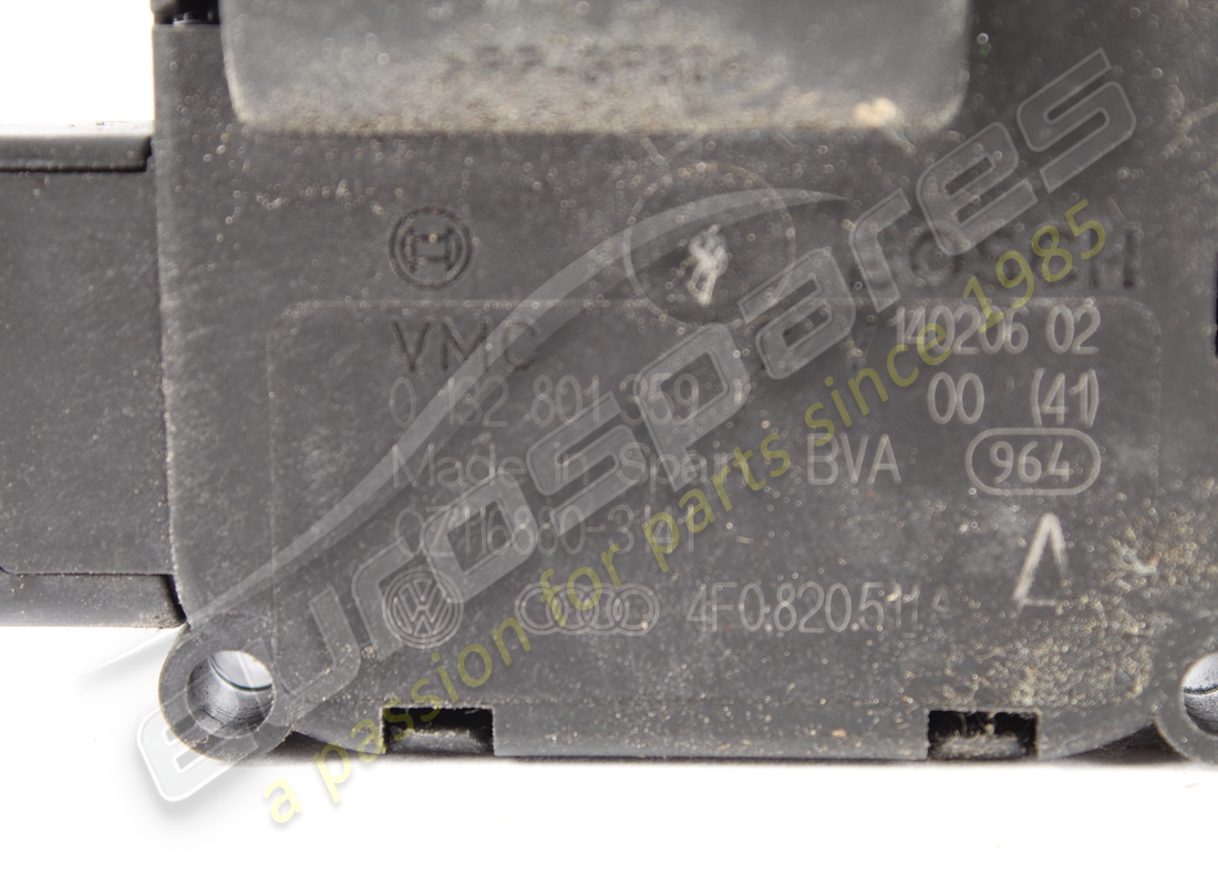 GEBRAUCHTER STEUERMOTOR LAMBORGHINI. TEILENUMMER 4F0820511A (4) gebrauchter steuermotor lamborghini. teilenummer 4f0820511a (4)