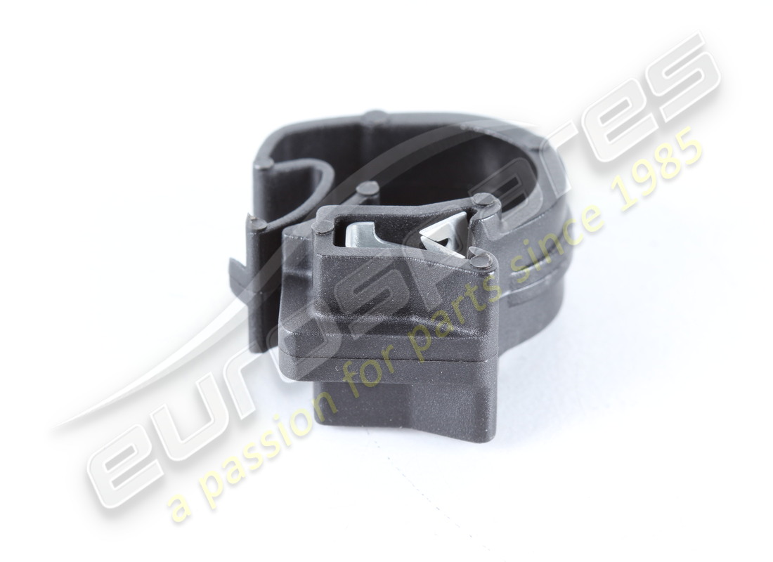 NEUER MASERATI CLIP. TEILENUMMER 224539 (2) neuer maserati clip. teilenummer 224539 (2)