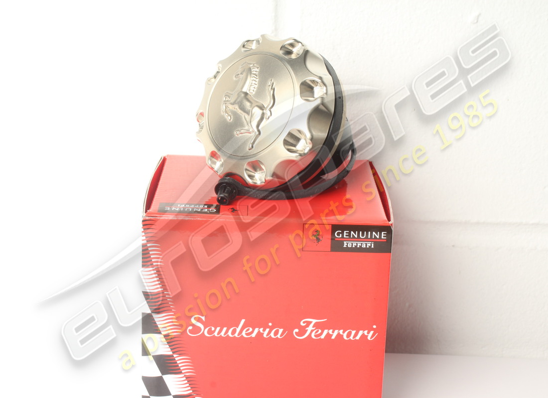 neu ferrari tankdeckel aus titan. teilenummer 70001217 (4)
