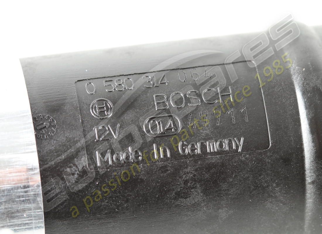 NEUE BOSCH KRAFTSTOFFPUMPE 43 MM. TEILENUMMER 393750135 (4) neue bosch kraftstoffpumpe 43 mm. teilenummer 393750135 (4)