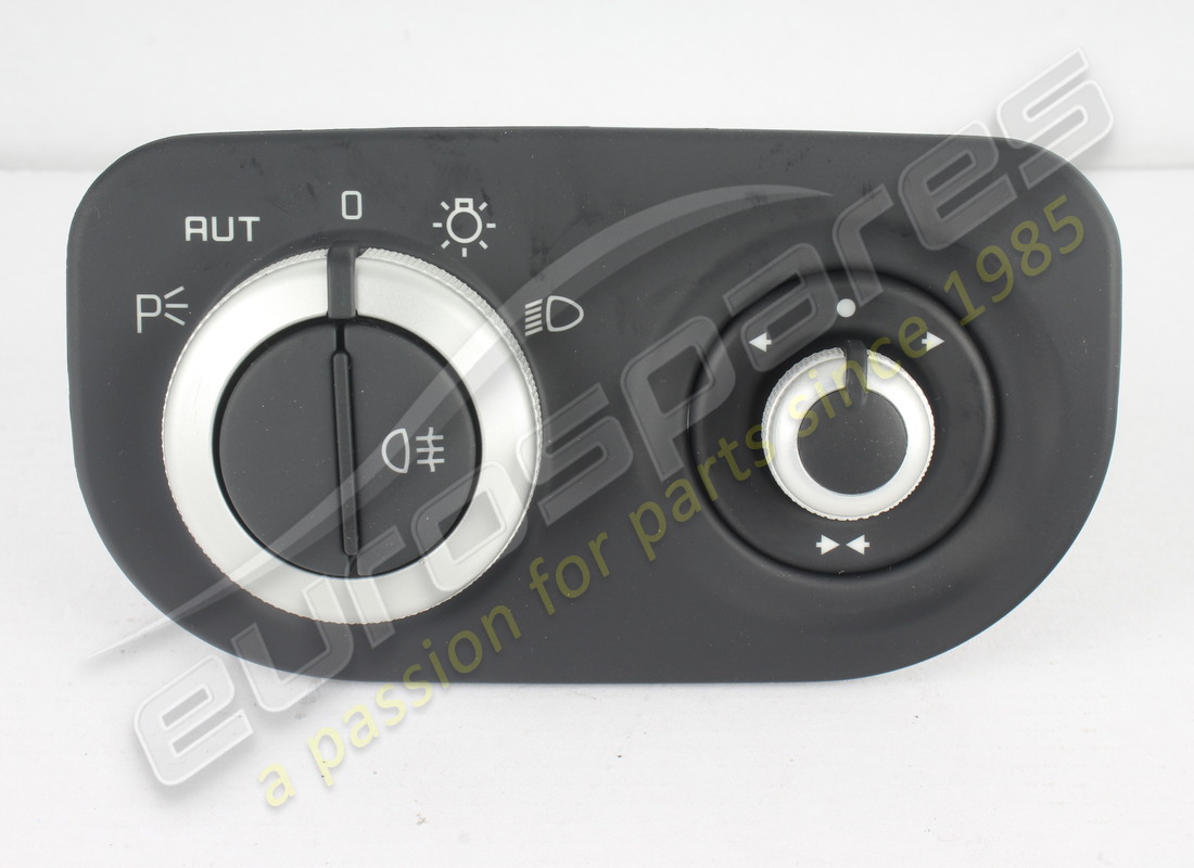 neues ferrari platte für lichter und rückfahrt. teilenummer 191966 (1)