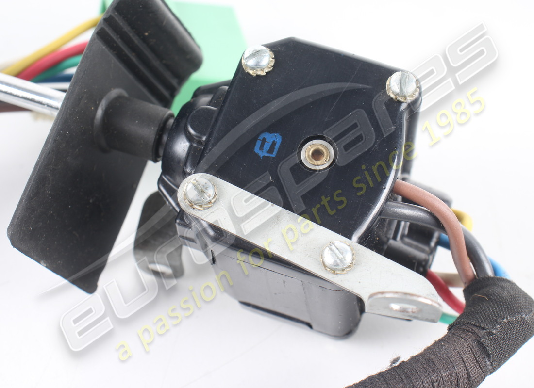 NEUER MASERATI BLINKER/LICHTSTIEL. TEILENUMMER 122BL79651 (3) neuer maserati blinker/lichtstiel. teilenummer 122bl79651 (3)