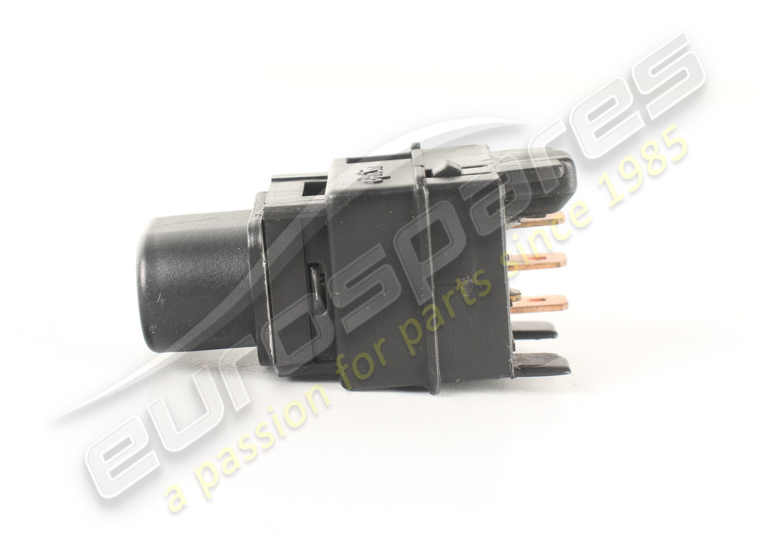 neu maserati knopf zum öffnen der tankklappe. teilenummer 373330125 (3)