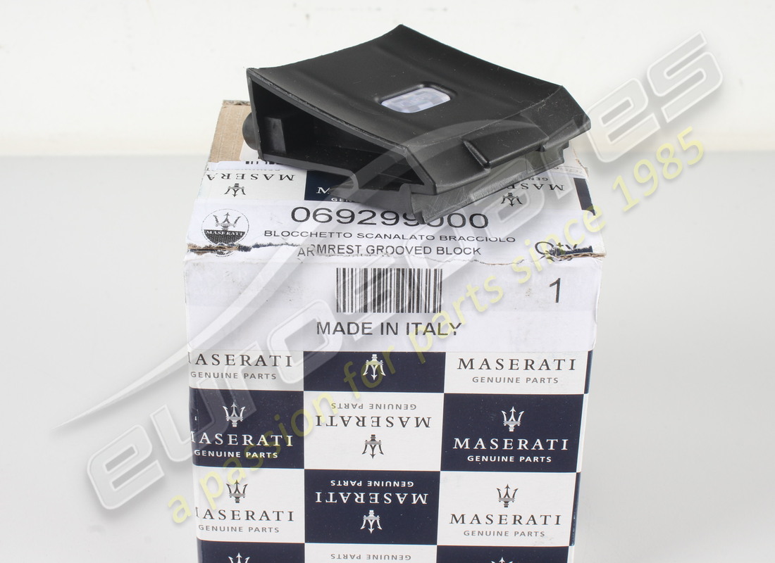 neuer maserati armlehnen-nutblock. teilenummer 69299000 (5)