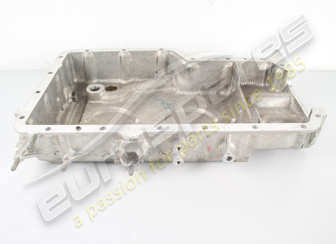 neue ferrari sump. teilenummer 137767 (4)
