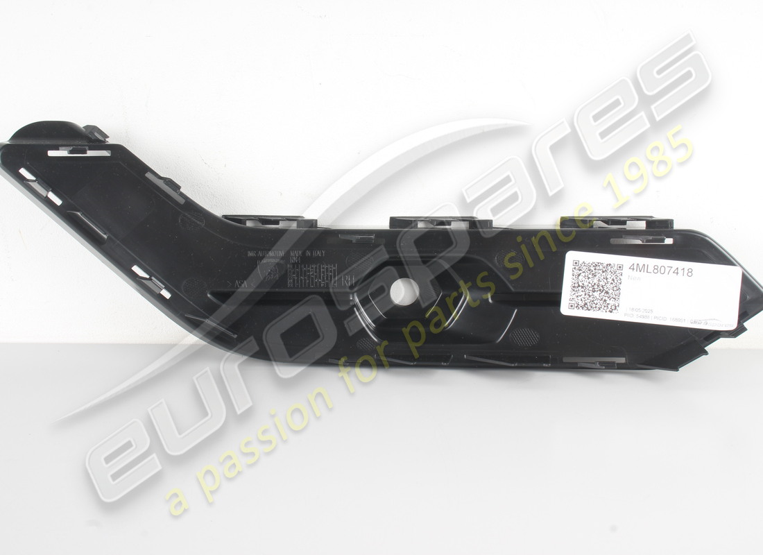 neues lamborghini-cover. teilenummer 4ml807418 (2)