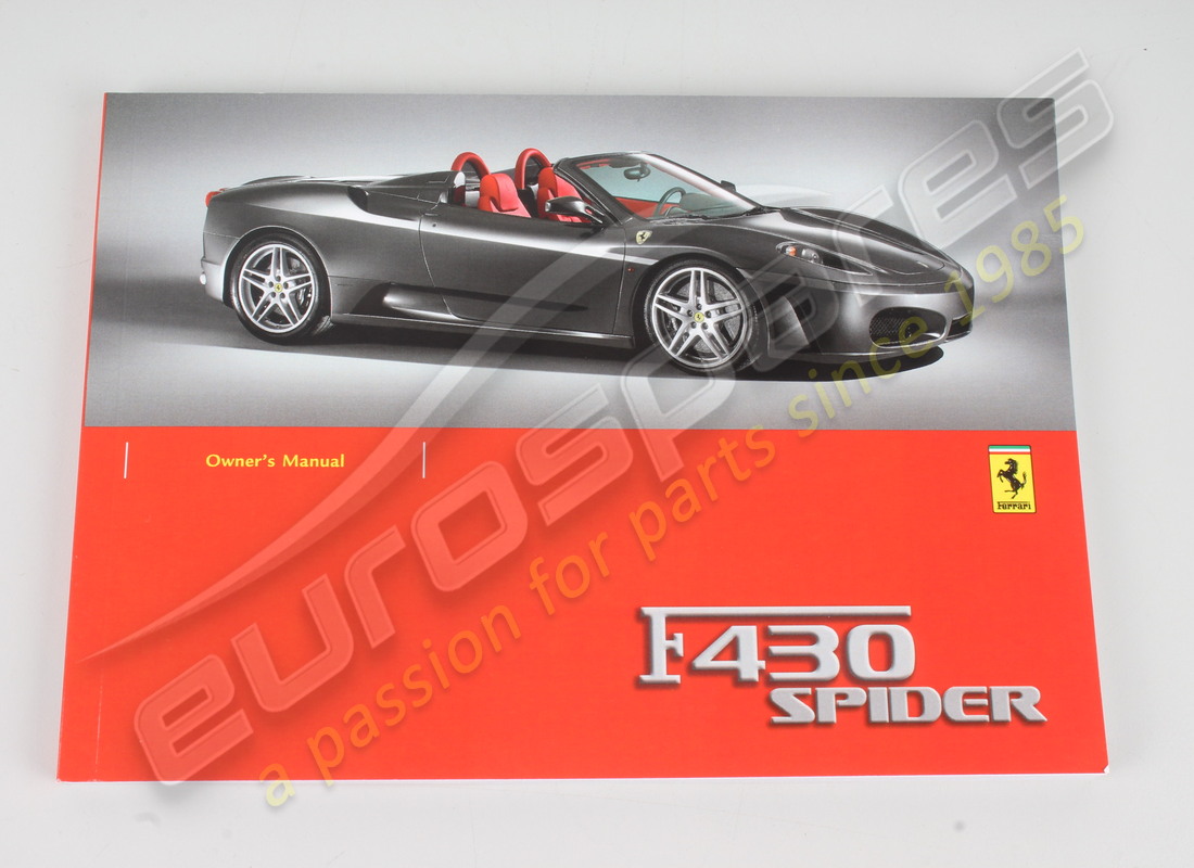 neues ferrari handbuch. teilenummer 69192400 (2)