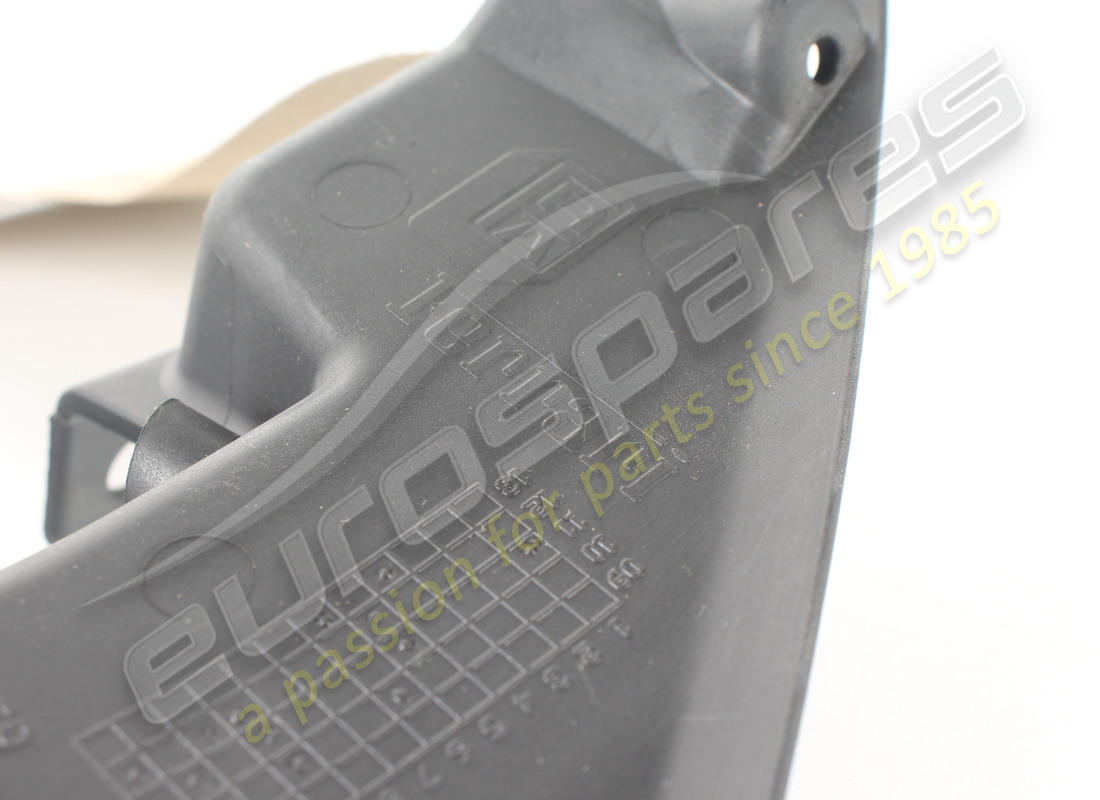 neu ferrari untere mittlere abdeckung. teilenummer 82986700 (3)