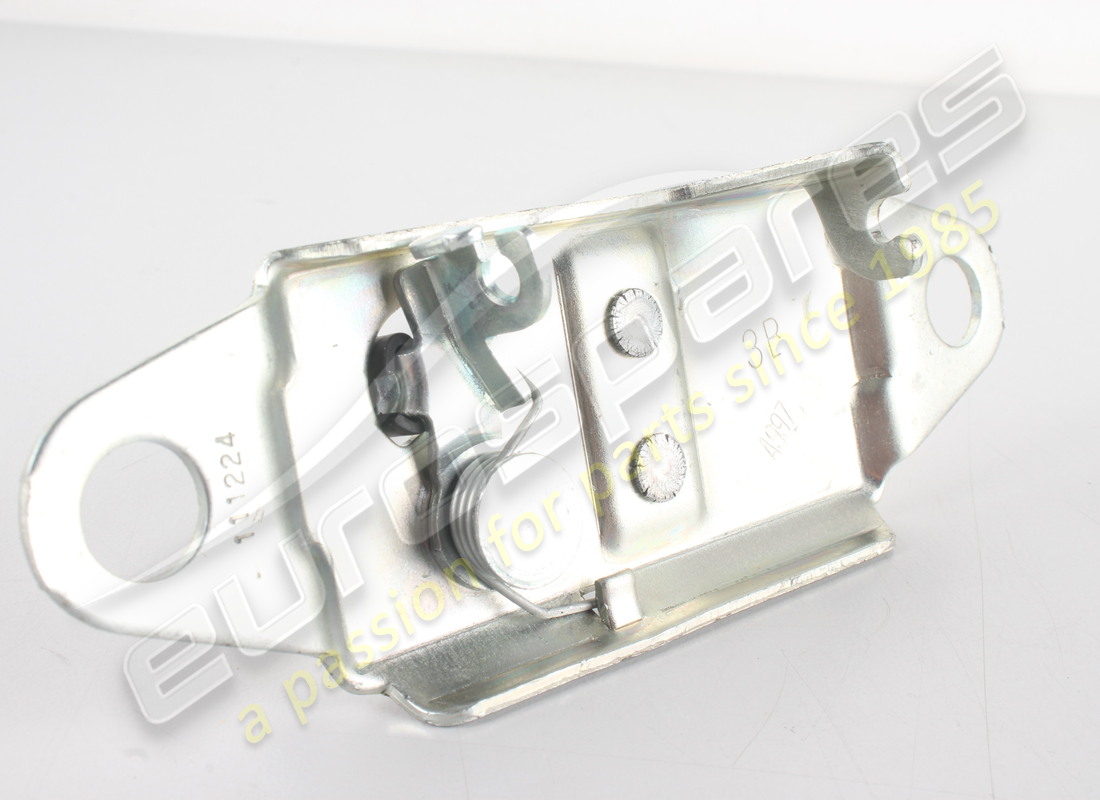 neuer maserati boot catch. teilenummer 80052800 (2)