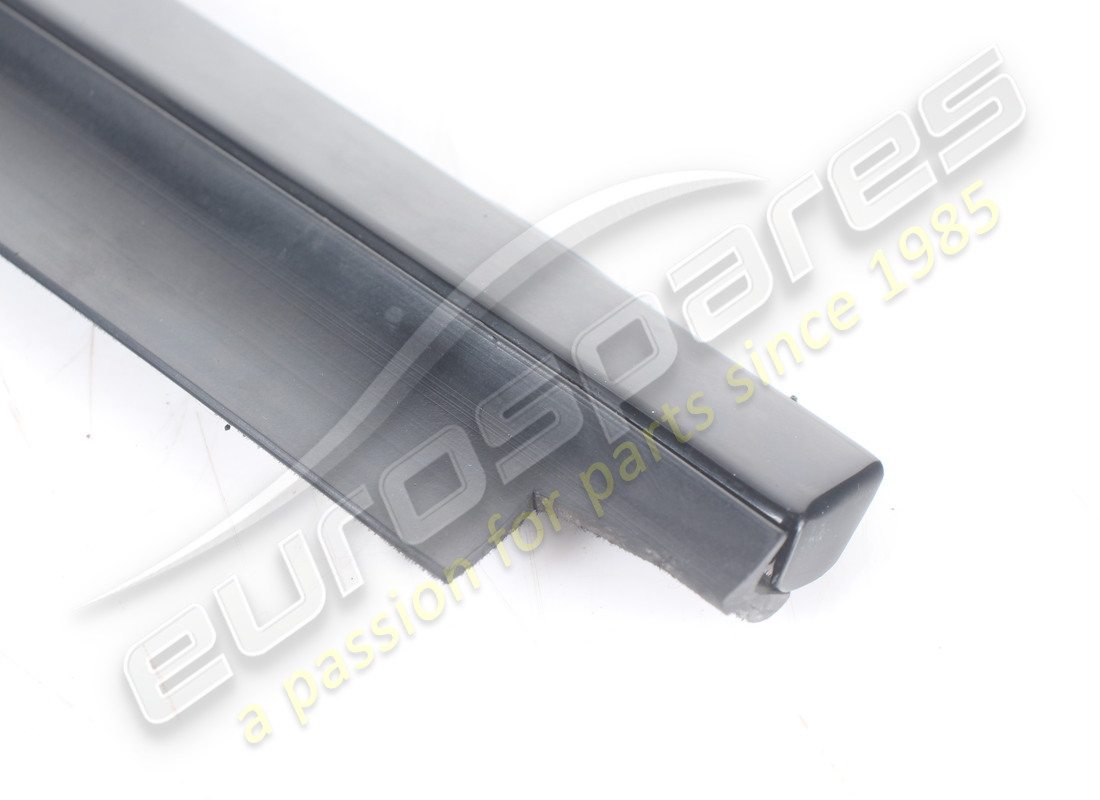 verwendet ferrari rh-formteil. teilenummer 61538900 (3)