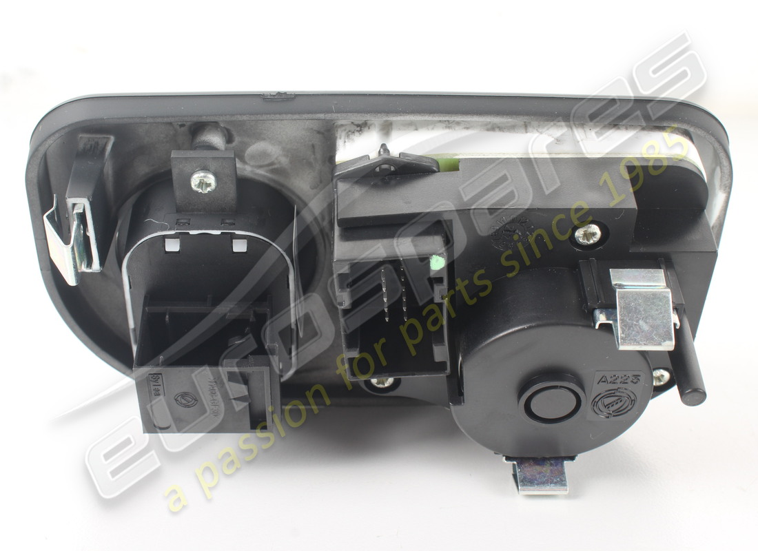 NEUES FERRARI PLATTE FÜR LICHTER UND RÜCKFAHRT. TEILENUMMER 227031 (2) neues ferrari platte für lichter und rückfahrt. teilenummer 227031 (2)