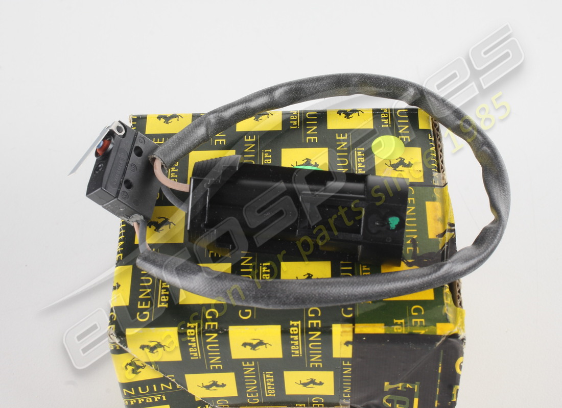 neuer ferrari mikroschalter.. teilenummer 67493300 (4)
