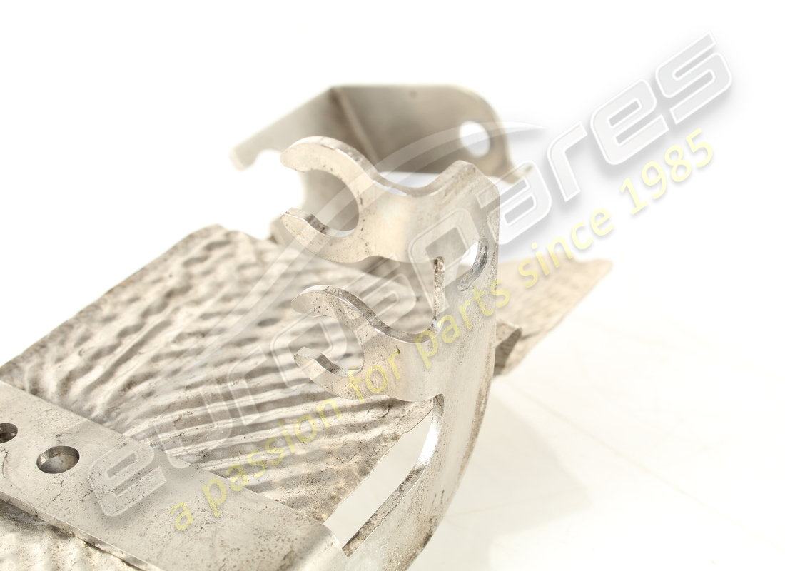 verwendete lamborghini halterung. teilenummer 470599503 (2)