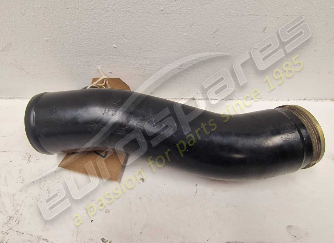 gebrauchter maserati kraftstoffeinfüllhals. teilenummer 379290117 (2)