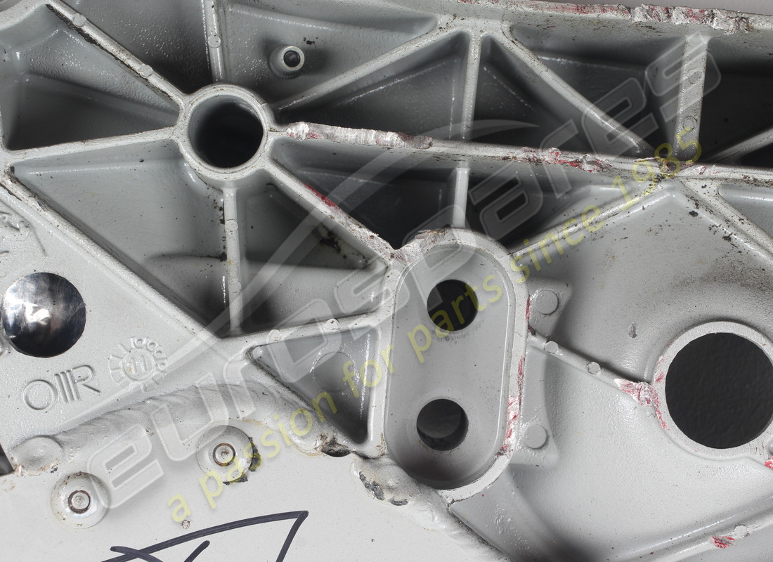 GEBRAUCHTER FERRARI MOTORHILFSRAHMEN. TEILENUMMER 265529 (7) gebrauchter ferrari motorhilfsrahmen. teilenummer 265529 (7)