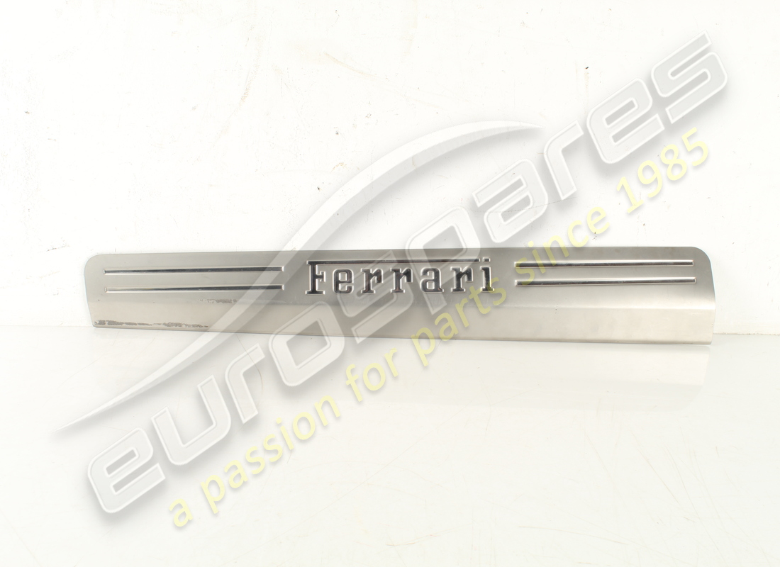 gebrauchte ferrari rechte trittplatte. teilenummer 81361800 (4)