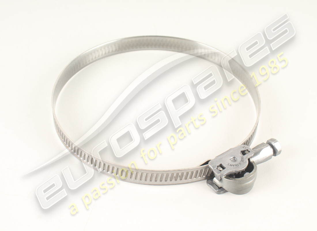 neuer maserati-kragen. teilenummer 675000685 (1)