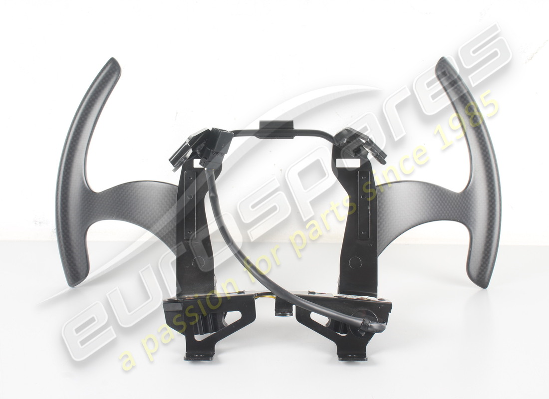 neu ferrari f1 getriebe-schaltwippe aus carbon. teilenummer 266563 (4)