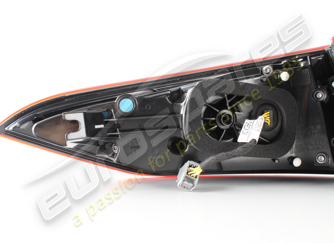 neues maserati rechtes äusseres rücklicht. teilenummer 670106830 (5)