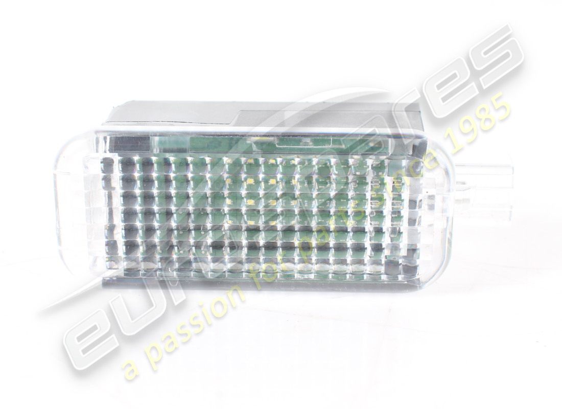 GEBRAUCHT LAMBORGHINI EINSTIEGSLEUCHTE FUSSRAUM. TEILENUMMER 4E0947415A (2) gebraucht lamborghini einstiegsleuchte fussraum. teilenummer 4e0947415a (2)