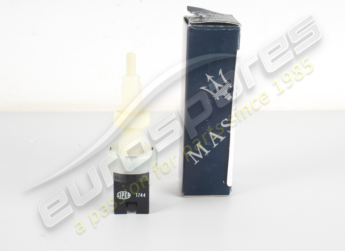 neuer maserati-tastenschalter. teilenummer 133555 (3)