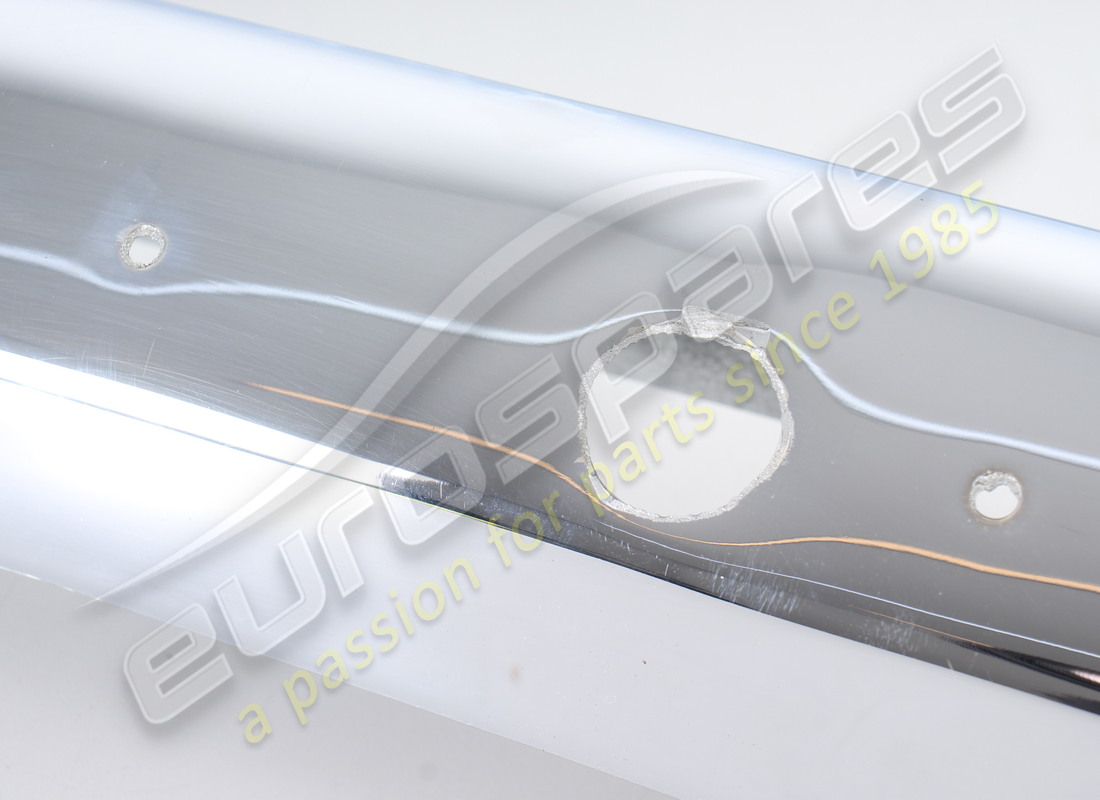 NEUER FERRARI 275GTB HINTERER MITTELSTOßSTANGE. TEILENUMMER 20401709 (6) neuer ferrari 275gtb hinterer mittelstoßstange. teilenummer 20401709 (6)