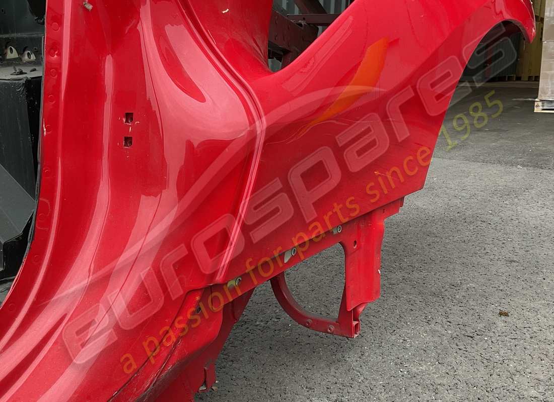 gebrauchte ferrari komplette karosserie. teilenummer 87260000 (13)