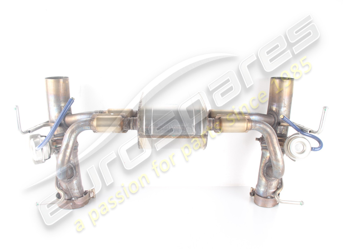 GEBRAUCHTER FERRARI MITTELSCHALLDÄMPFER. TEILENUMMER 844311 (4) gebrauchter ferrari mittelschalldämpfer. teilenummer 844311 (4)