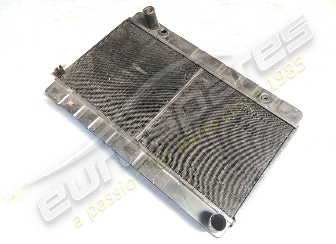 ÜBERHOLTER Ferrari WASSERKÜHLER. TEILENUMMER 116286X (1)
