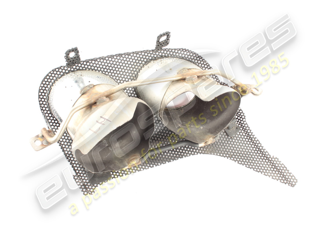 gebrauchte maserati linke auspuffabdeckung. teilenummer 670104469 (2)