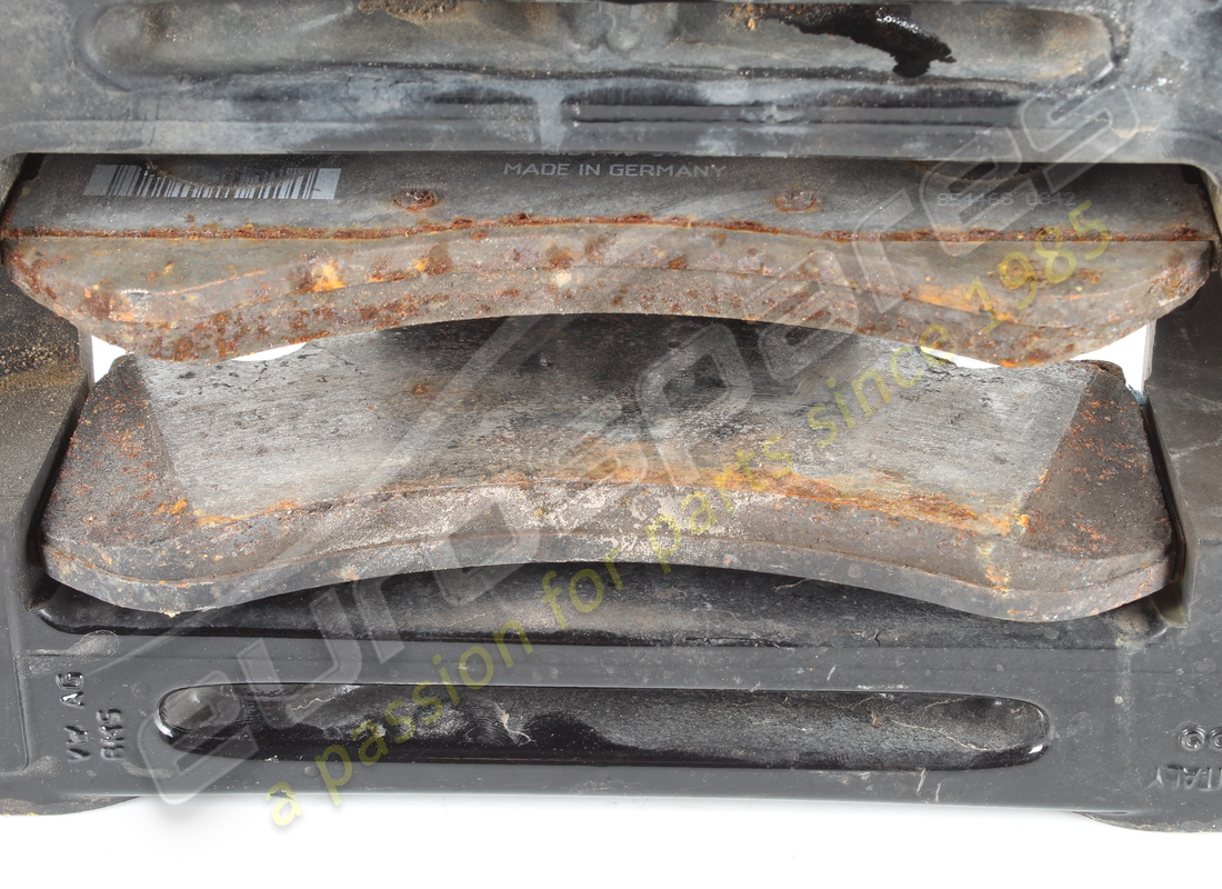 GEBRAUCHTER LAMBORGHINI CCB-BREMSSATTEL VORNE. TEILENUMMER 470615106P (6) gebrauchter lamborghini ccb-bremssattel vorne. teilenummer 470615106p (6)