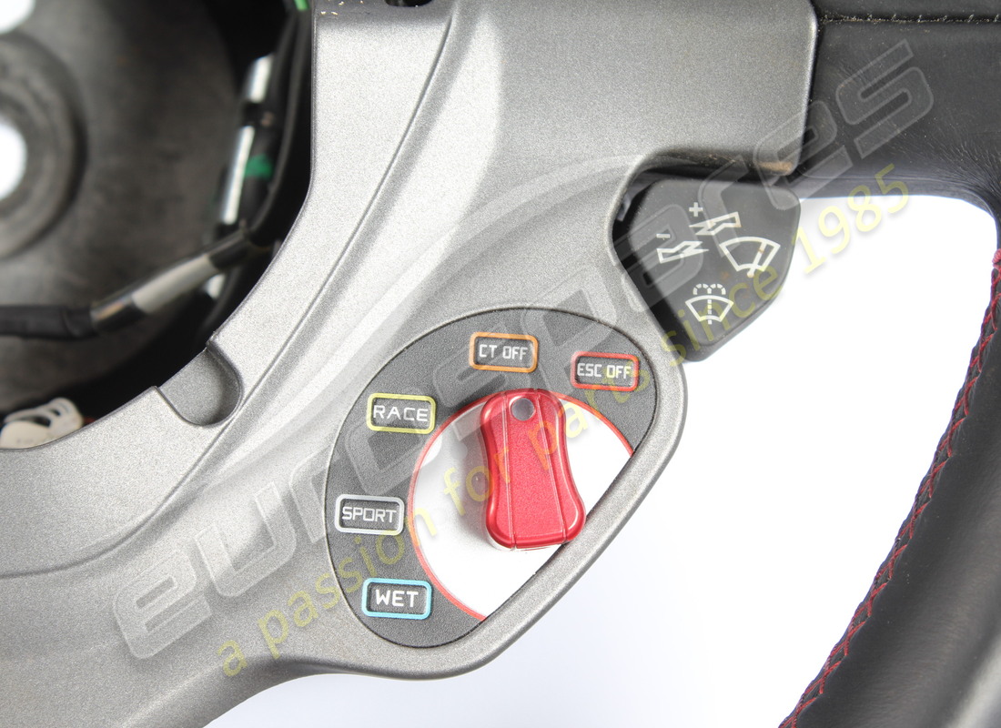 ferrari komplettes lenkrad gebraucht. teilenummer 844169.. (3)