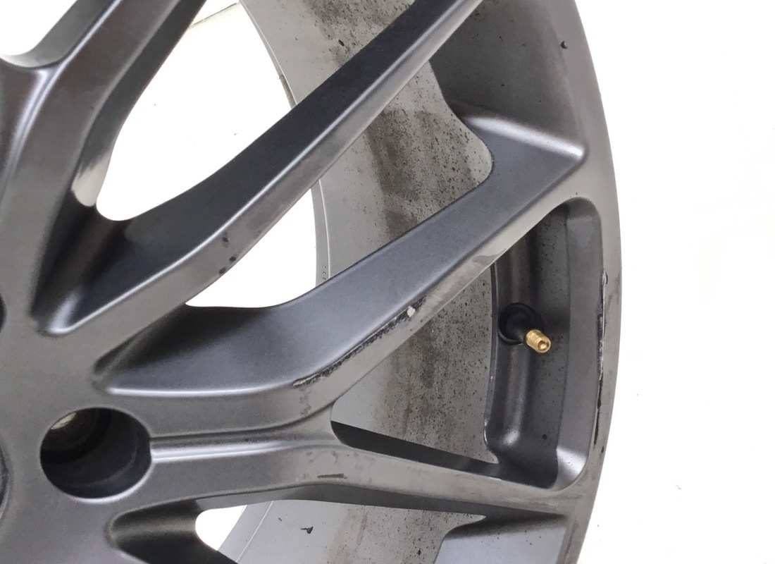 verwendetes maserati vorderrad. teilenummer 980157018 (2)