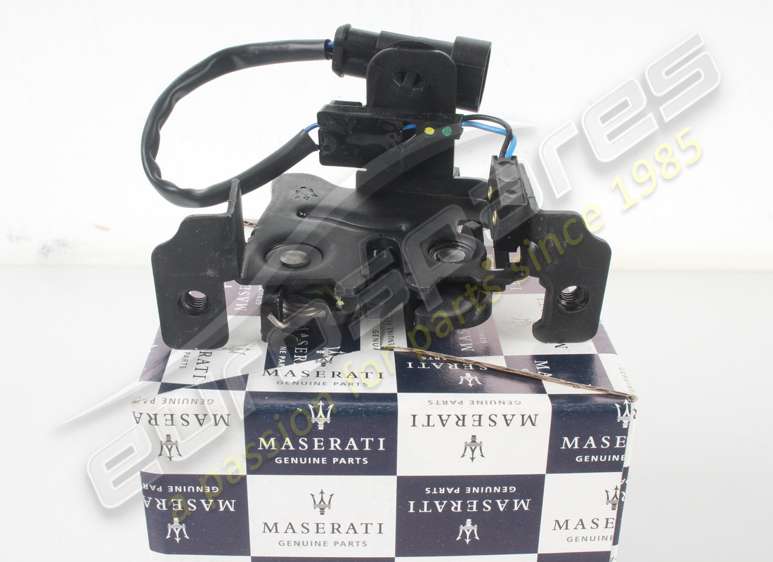 neu maserati motorhaubenschloss. teilenummer 670152938 (4)