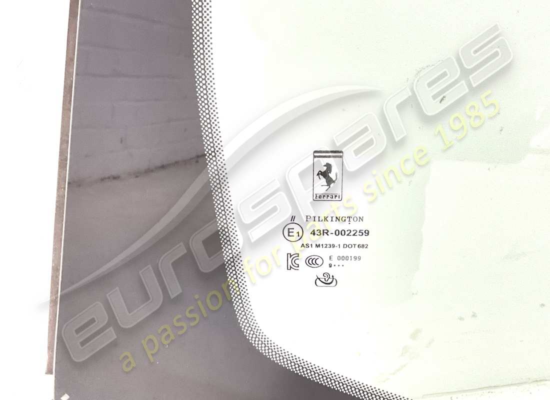 neue windschutzscheibe ferrari. teilenummer 900632 (2)