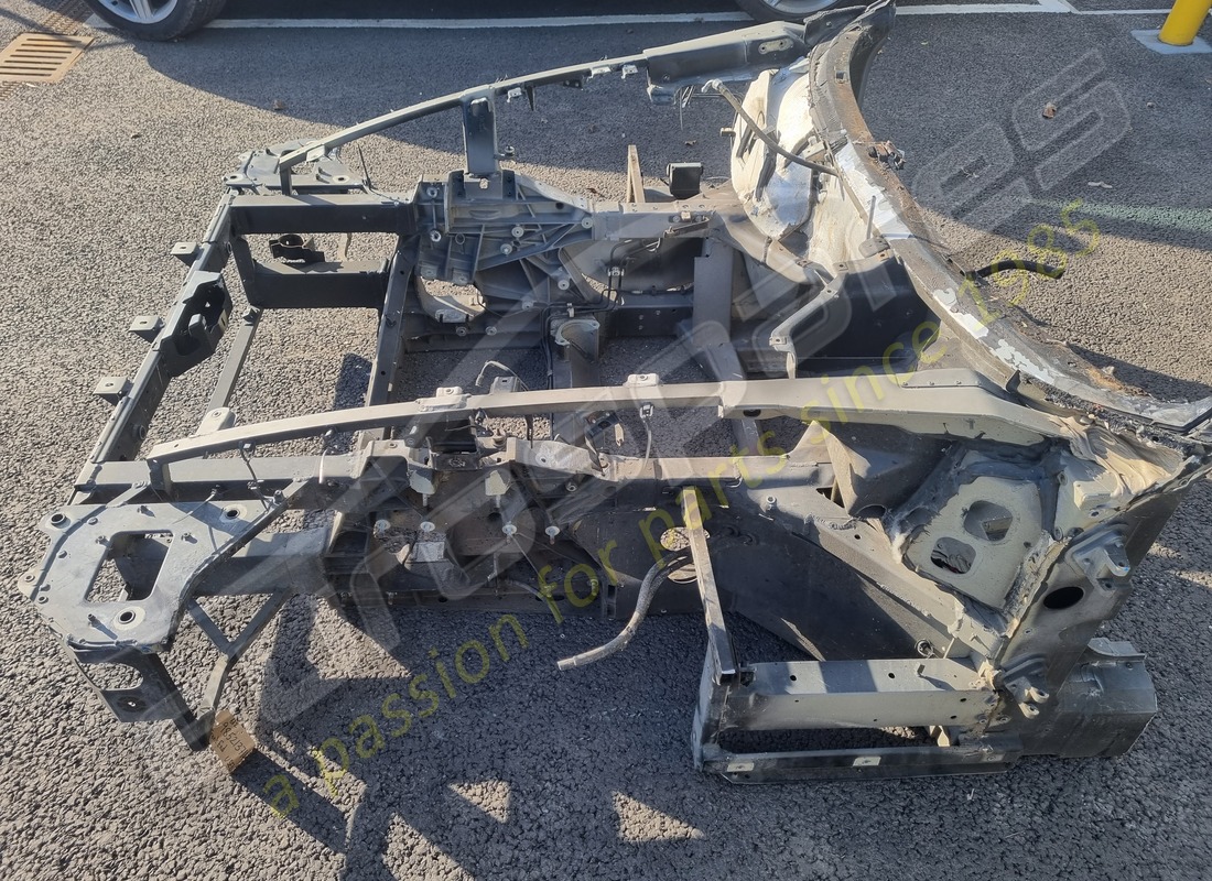 gebrauchtes ferrari komplettes vorderchassis. teilenummer 985213714 (3)
