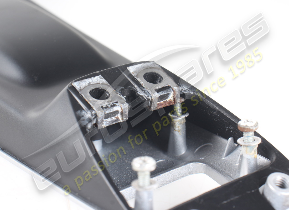 ferrari verwendet die f1 brücke vollständig. teilenummer 86461200 (5)