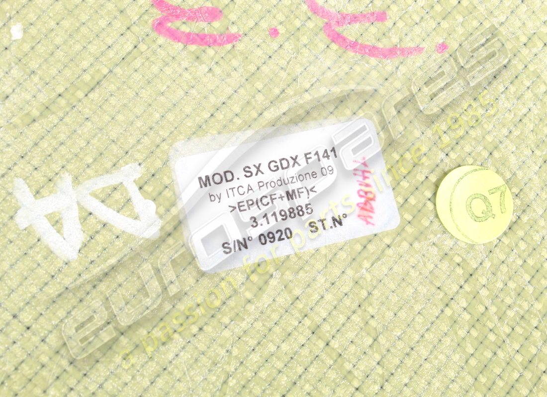 gebraucht ferrari rh-formteil – carbon-versio. teilenummer 69374900 (7)