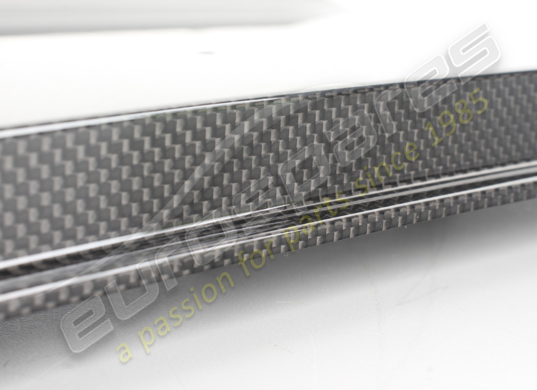 neu ferrari heck-aerodynamik aus kohlefaser. teilenummer 70004136 (3)