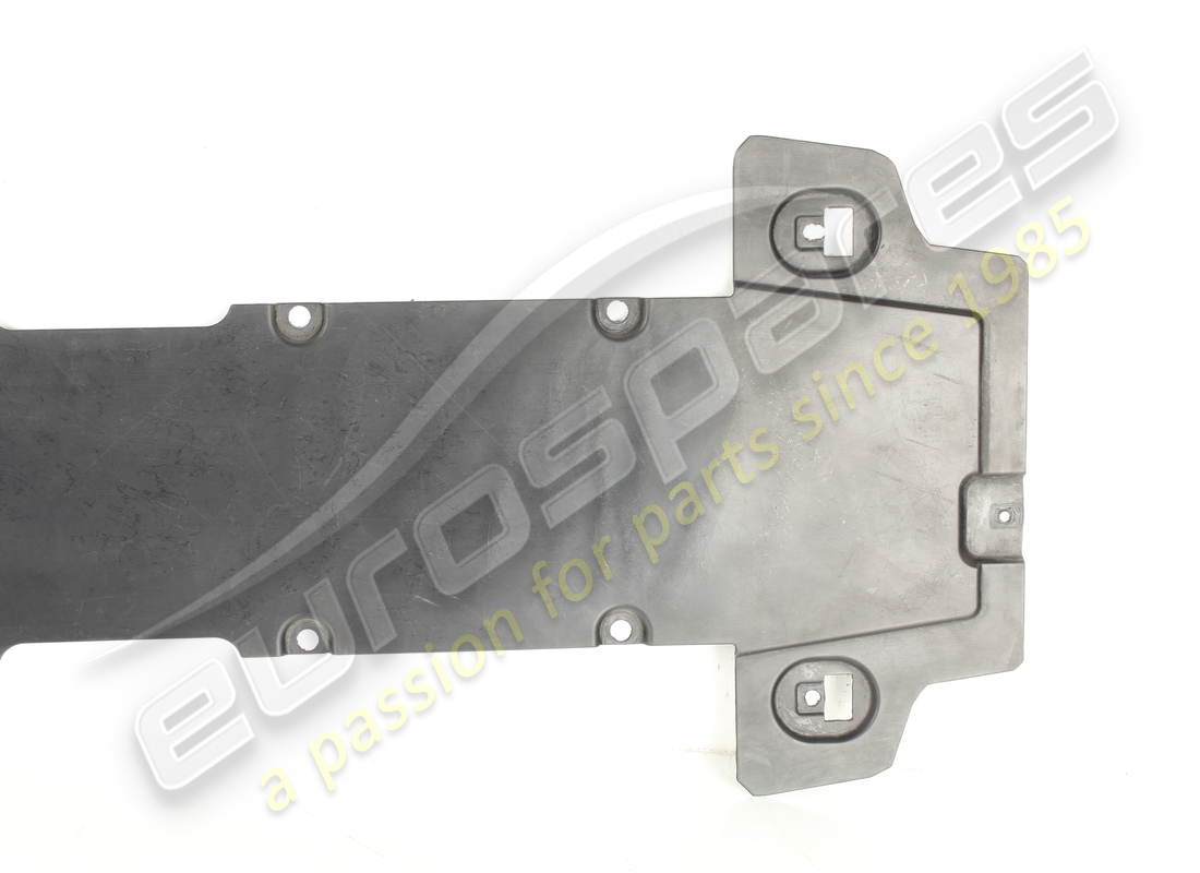 GEBRAUCHT FERRARI ZENTRALER UNTERBODENSCHUTZ. TEILENUMMER 82884900 (3) gebraucht ferrari zentraler unterbodenschutz. teilenummer 82884900 (3)