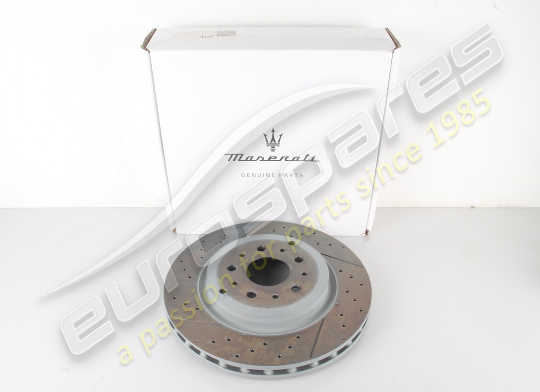 neue maserati hintere scheibe, gebohrt und geschlitzt. teilenummer 257142 (5)