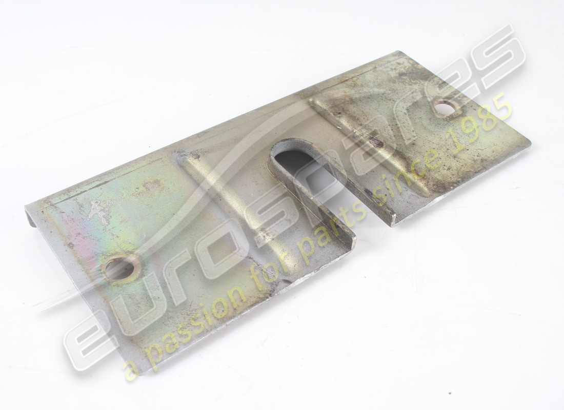 GEBRAUCHTE FERRARI SEITENHALTERUNG FÜR STOSSFÄNGER. TEILENUMMER 65270200 (1) gebrauchte ferrari seitenhalterung für stossfänger. teilenummer 65270200 (1)