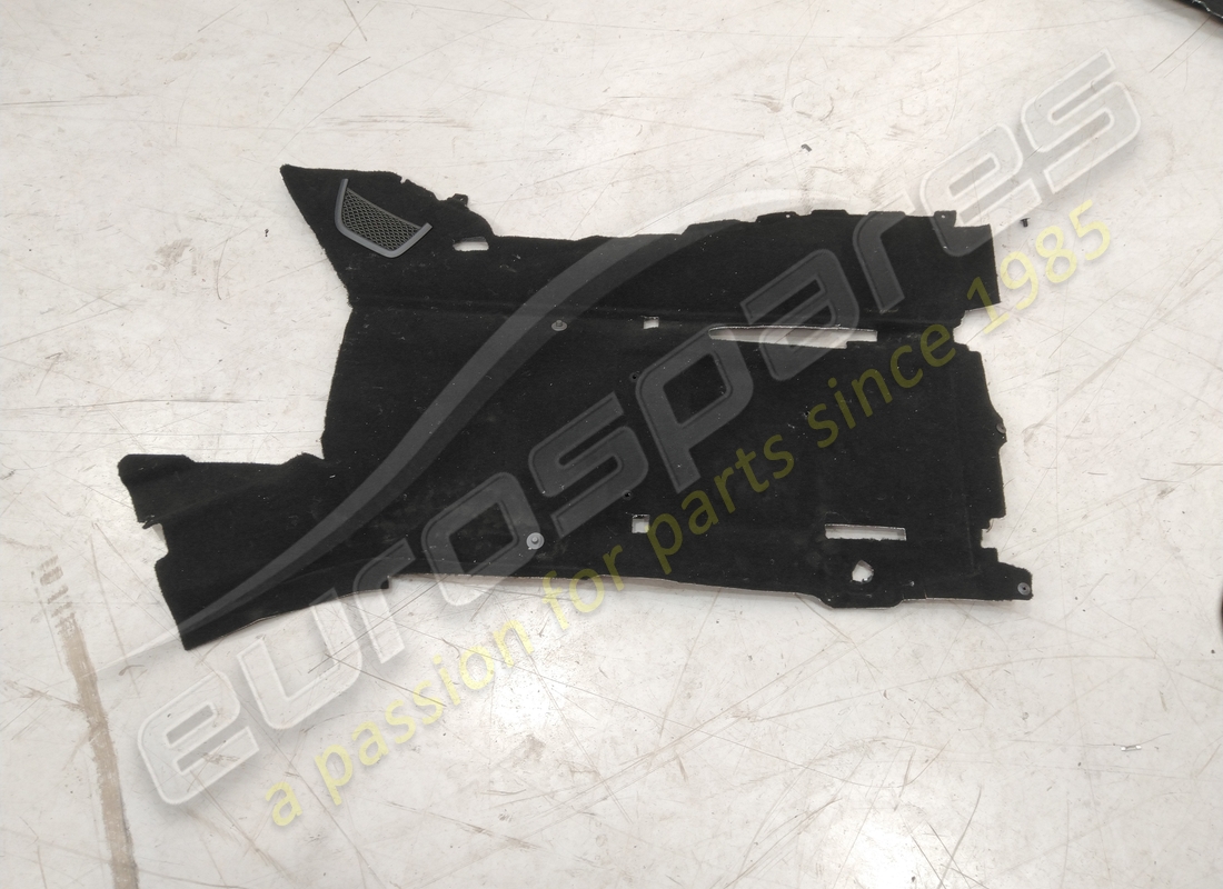verwendeter lamborghini bodenbelag. teilenummer 4t2863109bqg8 (1)