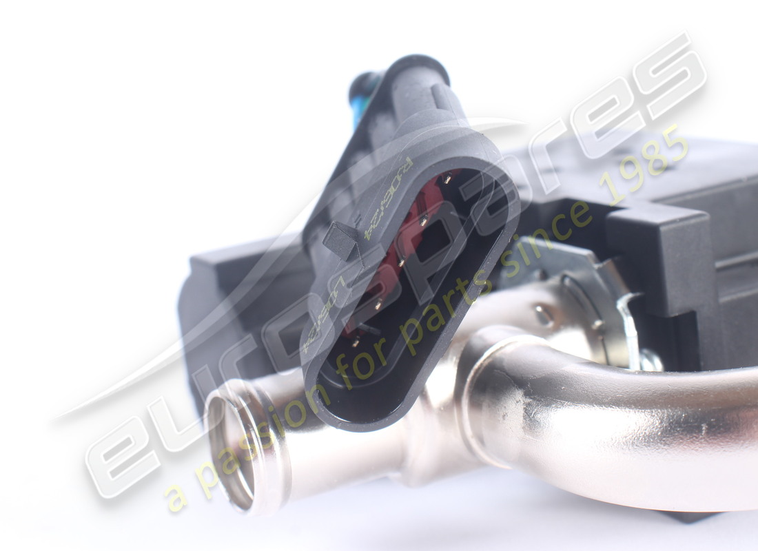 NEUES FERRARI RH TGK-VENTIL. TEILENUMMER 67635900 (6) neues ferrari rh tgk-ventil. teilenummer 67635900 (6)