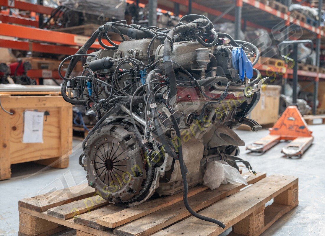 gebrauchter ferrari 575m motor. teilenummer 194666 (2)