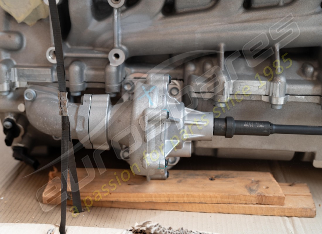 neuer lamborghini lp700 motor. teilenummer 399900138 (9)