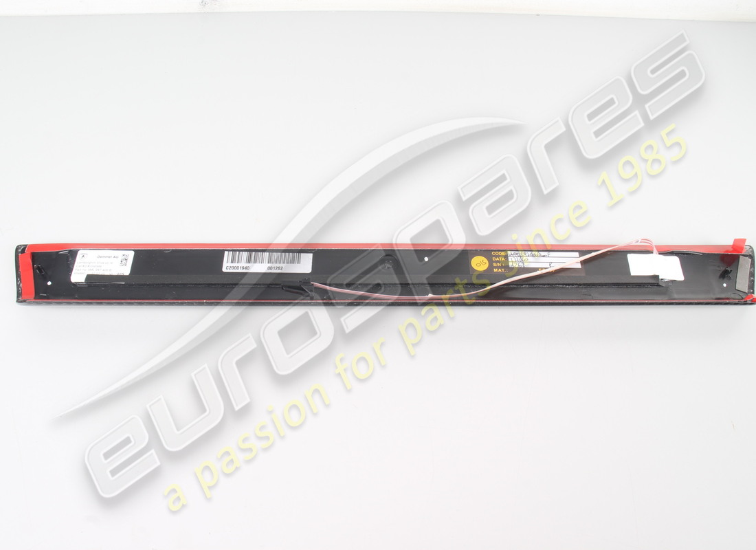 neues lamborghini kit kickplate urus cfk-hinterlicht. teilenummer 4ml069641b (5)