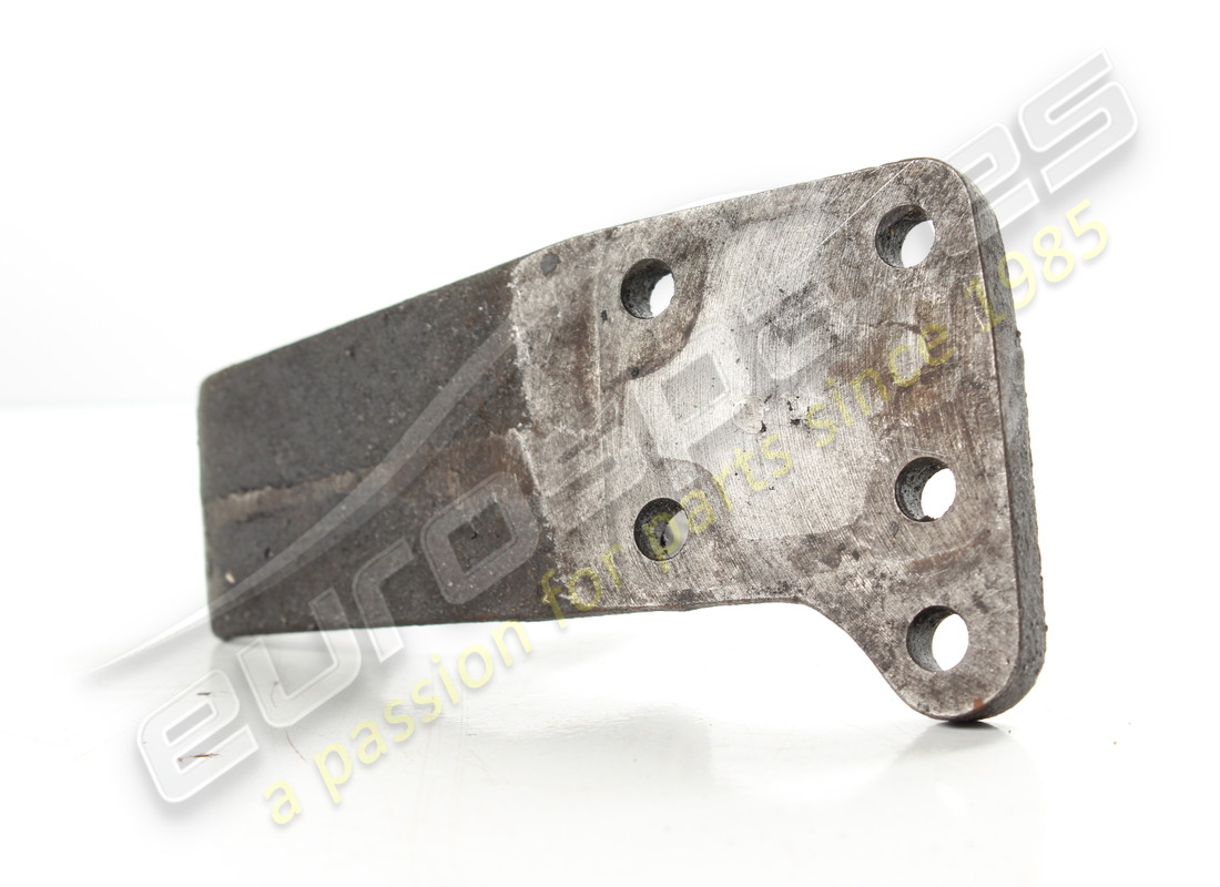 gebrauchte lamborghini untere halterung für lichtmaschine. teilenummer 001604488 (2)