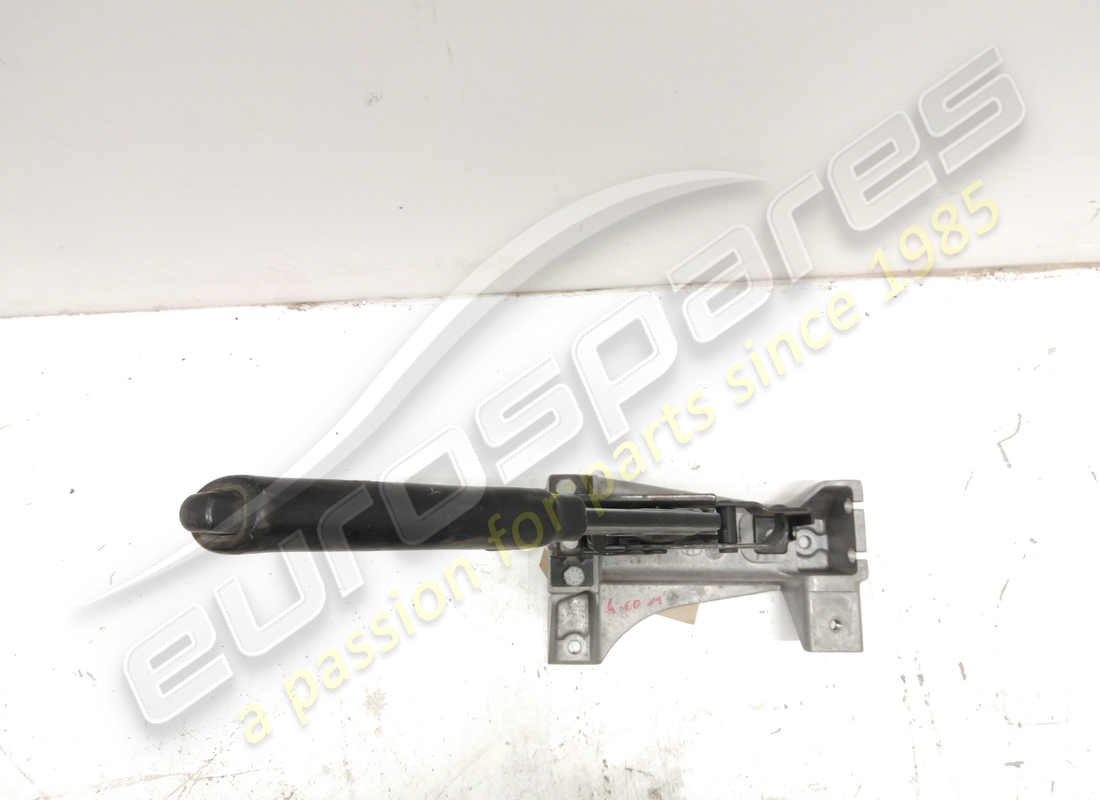 GEBRAUCHTER Ferrari HANDBREMSHEBEL. TEILENUMMER 173526 (1)